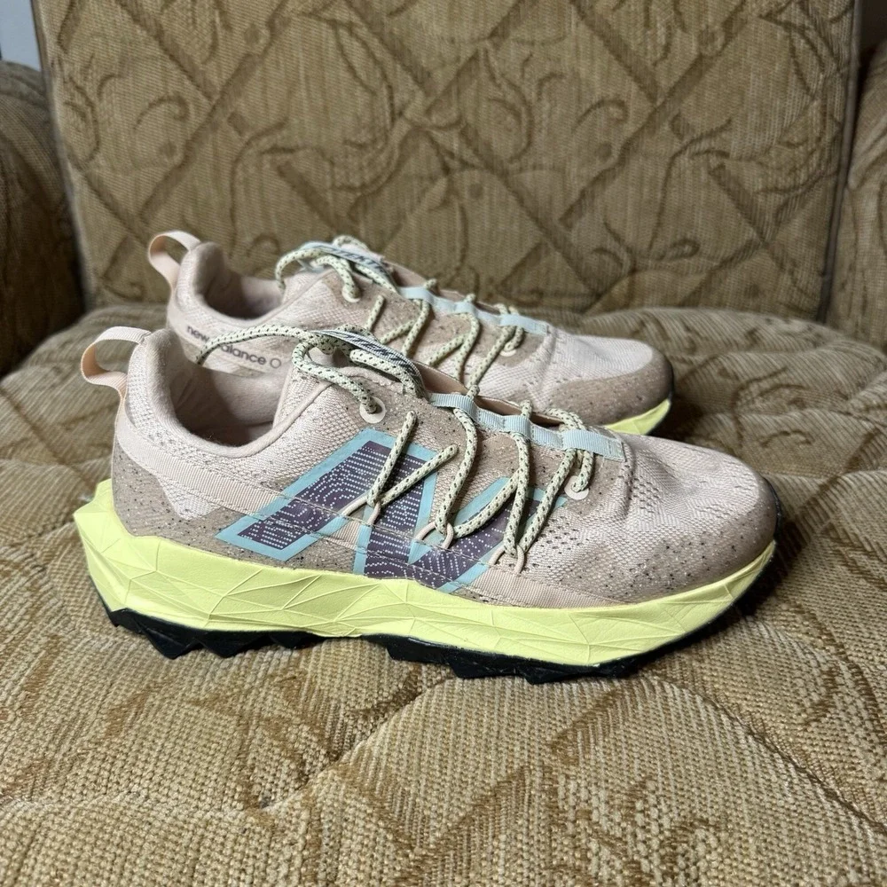 New Balance Tektrel WTTTRLH1 Womens Brown Running Shoes Size 8.5 D Lightly Worn!